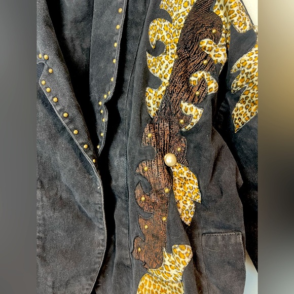 Vintage 80s black velvet jacket with leopard print - Picture 2 of 4